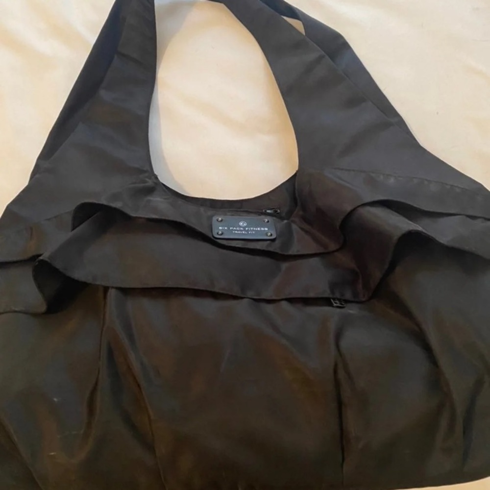 Six Pack Fitness Bag